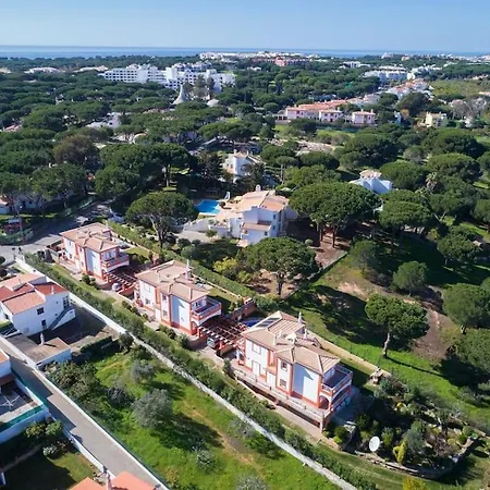 别墅 4 Bed Private Ribeiro Ii With Heated Pool, Garden, Wi-fi