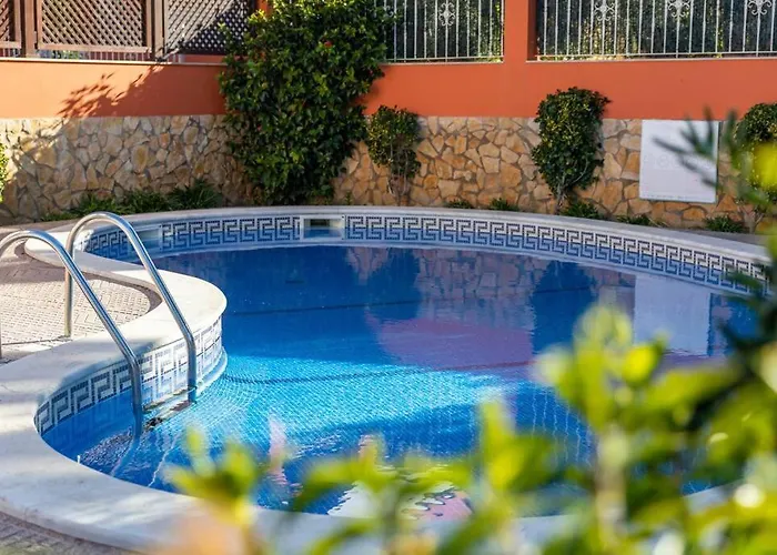 Villa 4 Bed Private Ribeiro Ii With Heated Pool, Garden, Wi-fi