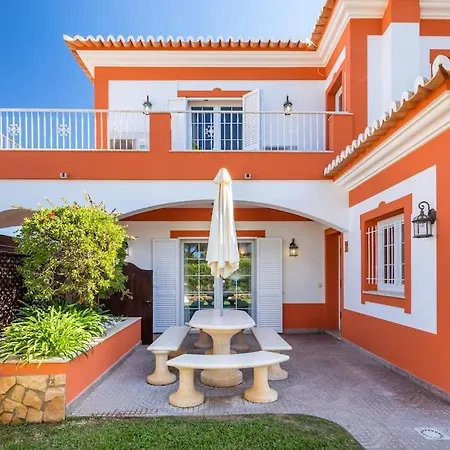 4 Bedrooom Private Ribeiro Ii With Pool, Garden, Wi-fi